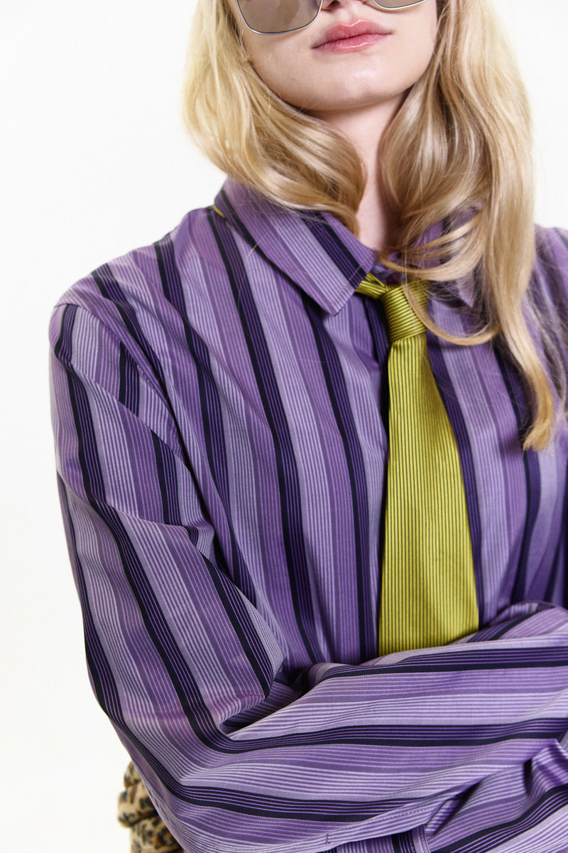 "ARI" PURPLE STRIPE BUTTON UP SHIRT