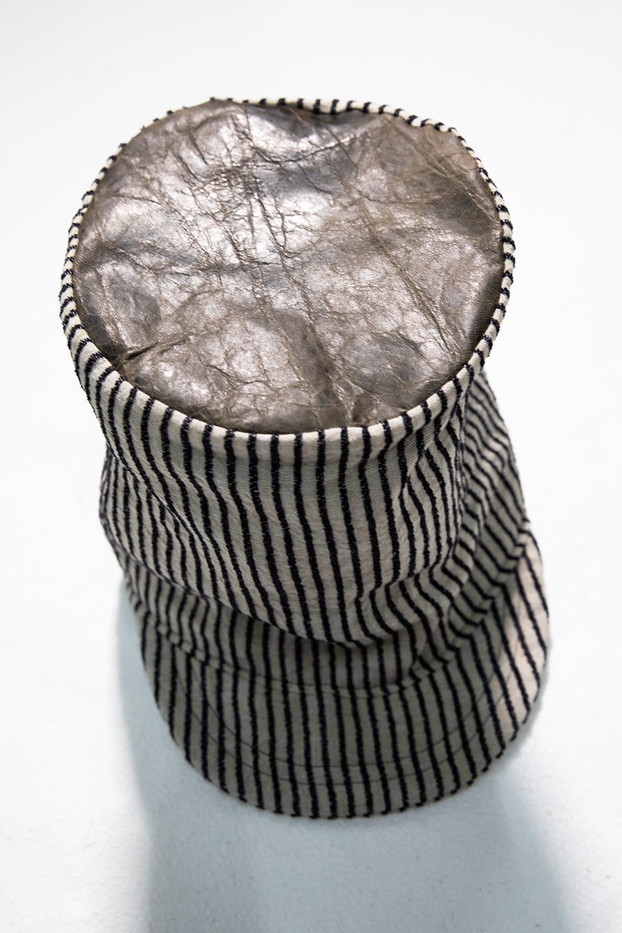 "Conductor" high hat striped linen