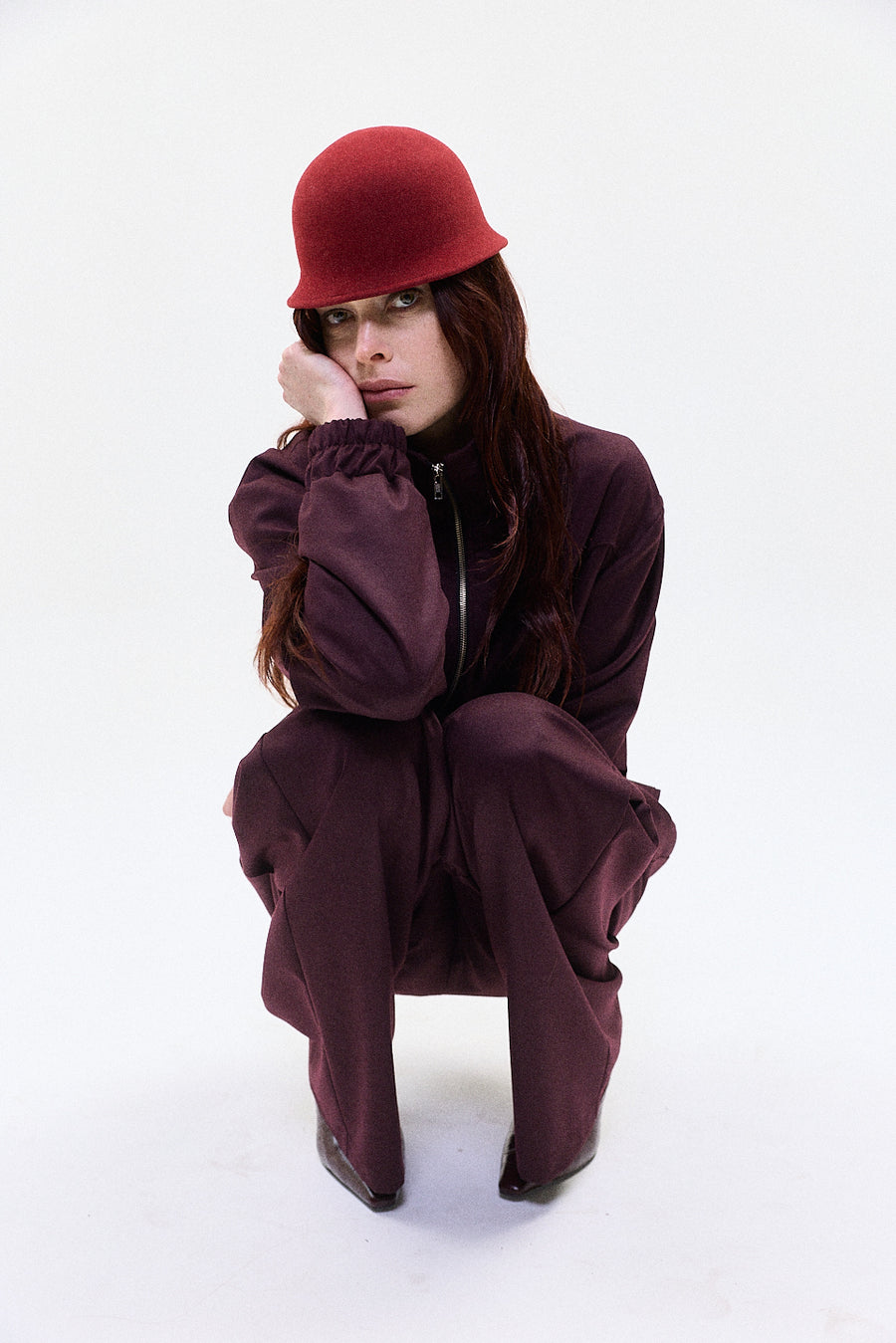 "KOROVA" pillbox hat dark red