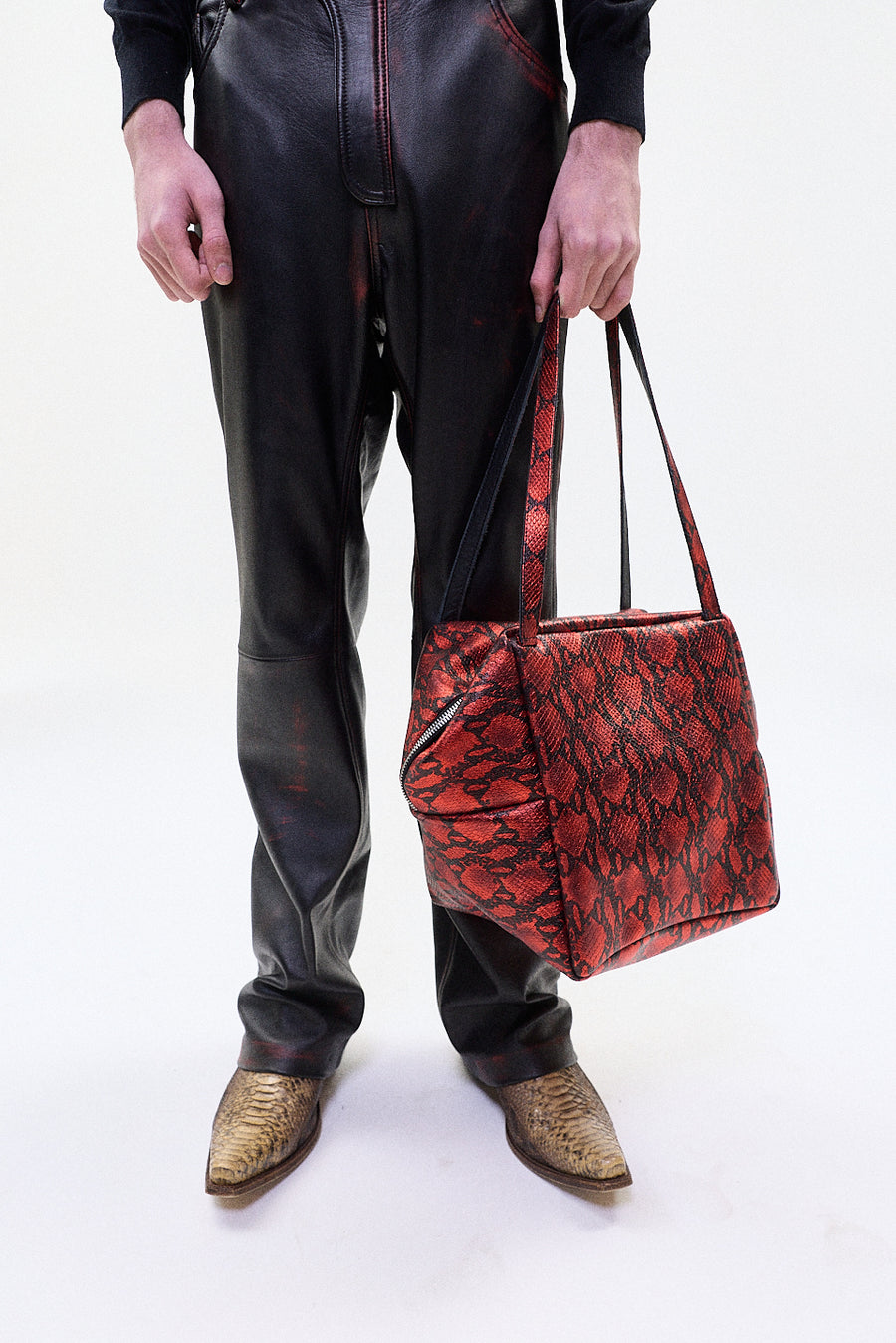 "LEON" snakeskin bag red