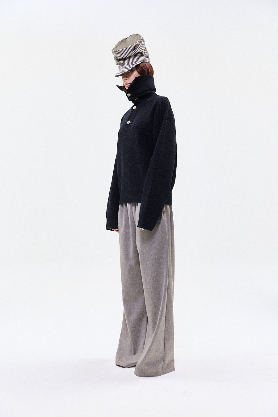 "DANTE" turtle neck knit midnight