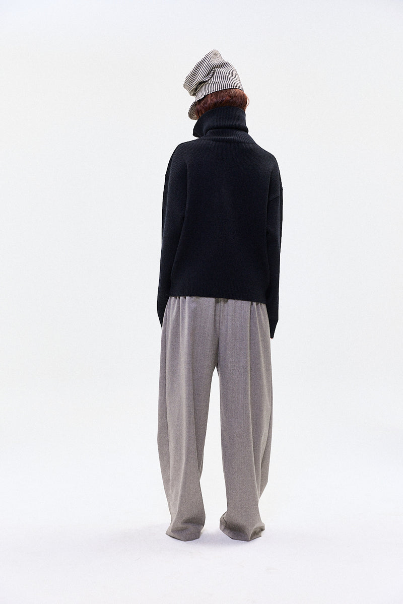 "DANTE" turtle neck knit midnight