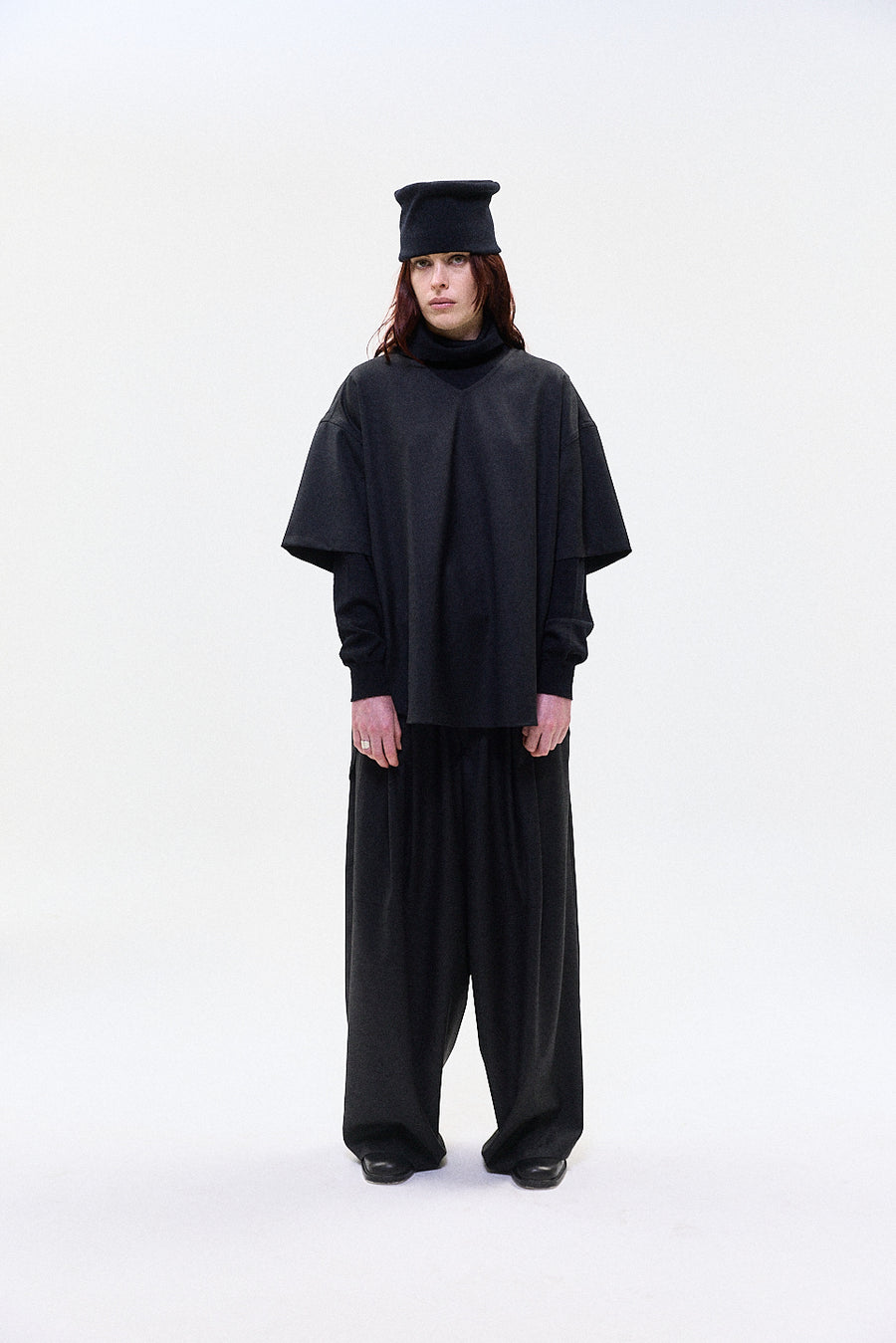 "ARLO" v-neck shirt midnight
