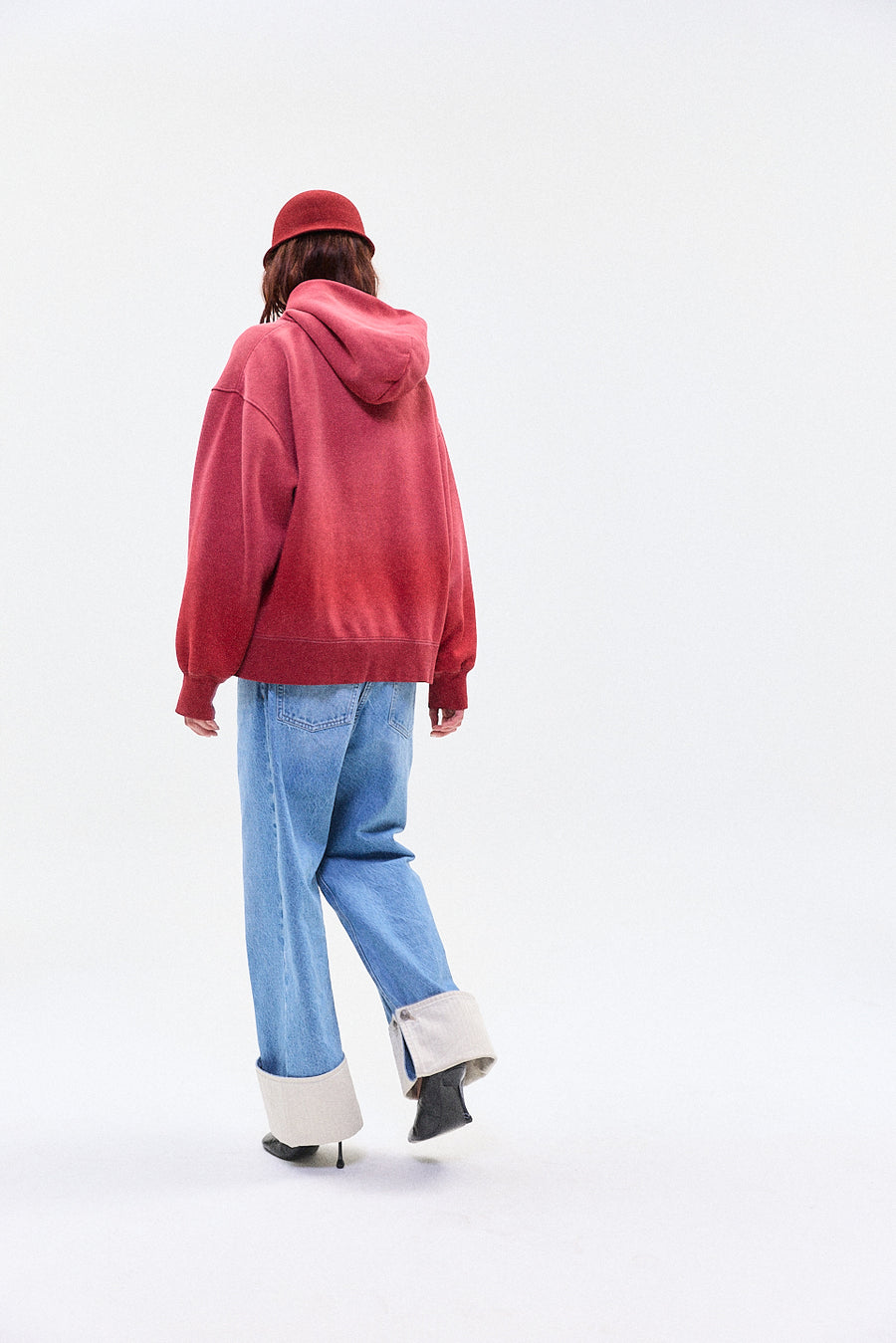 "KOROVA" pillbox hat dark red