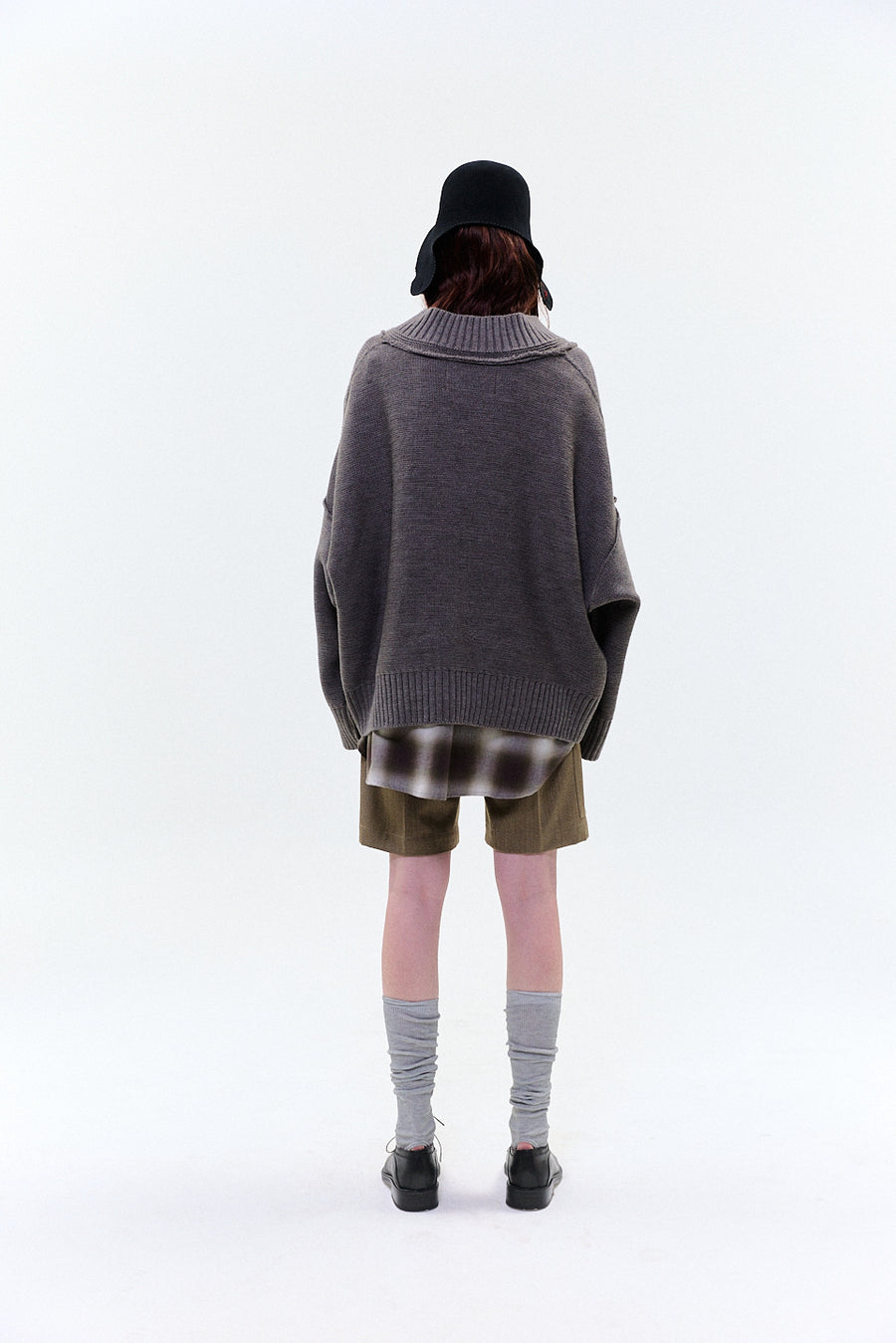 "DARIA" V-NECK JUMPER GRAPHITE
