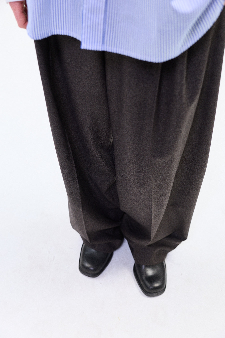 "YUNA" wool trouser charcoal