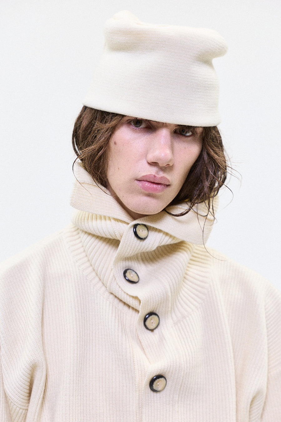 "DANTE" turtle neck knit ivory