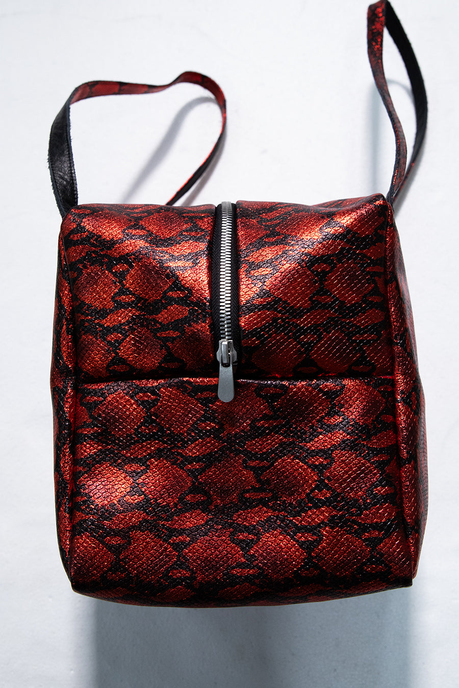 "LEON" snakeskin bag red