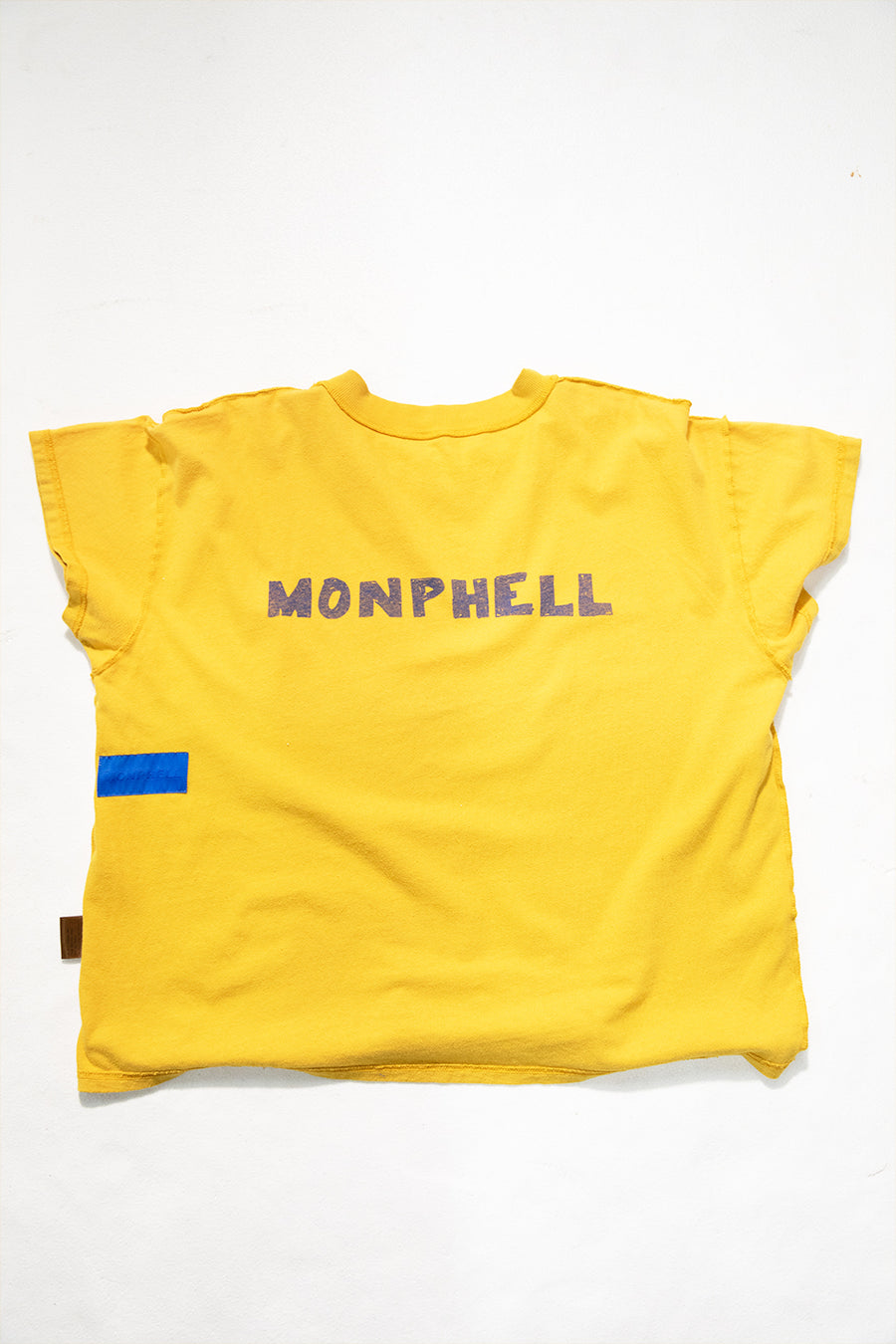 "BLUE" t-shirt yellow