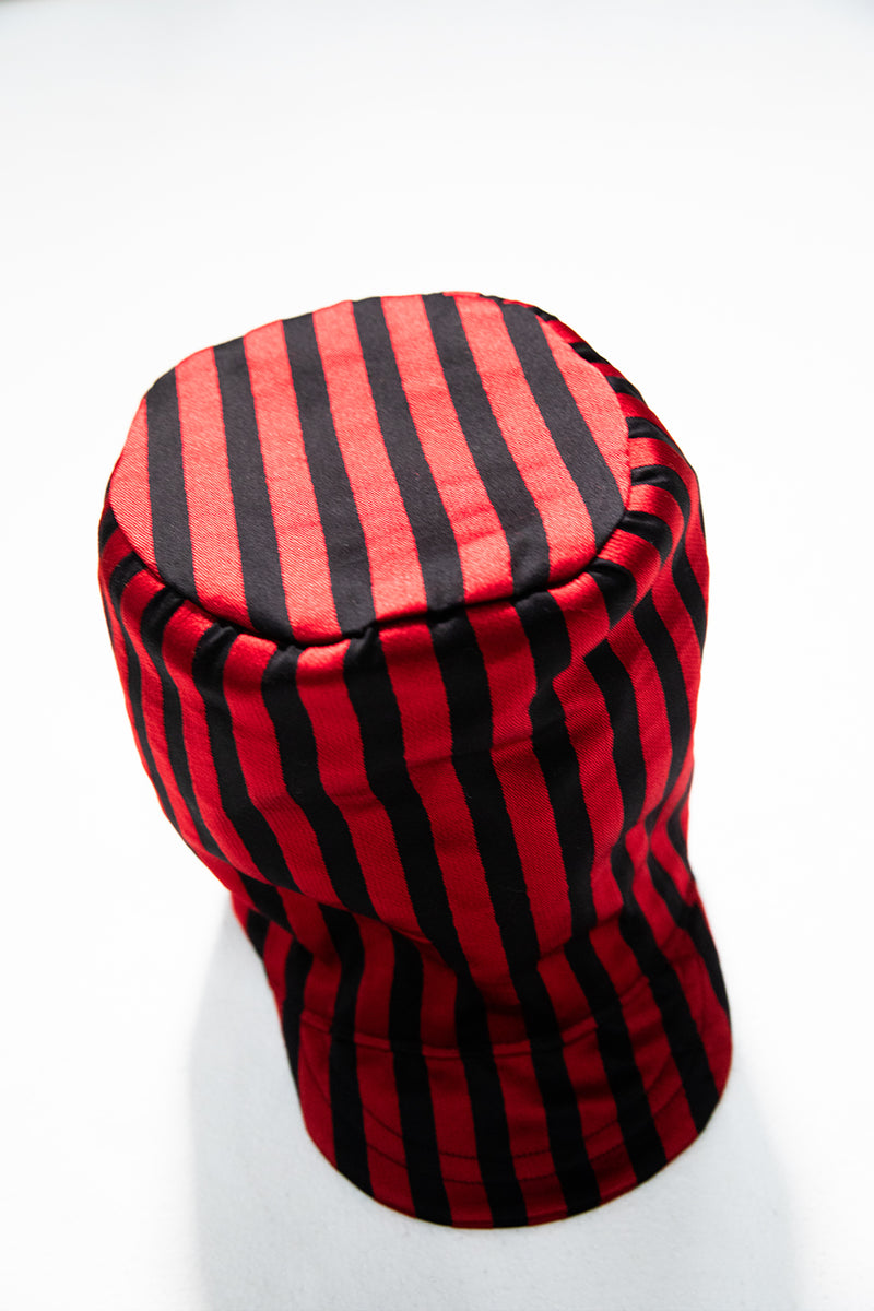 "Conductor" high hat red/black silk