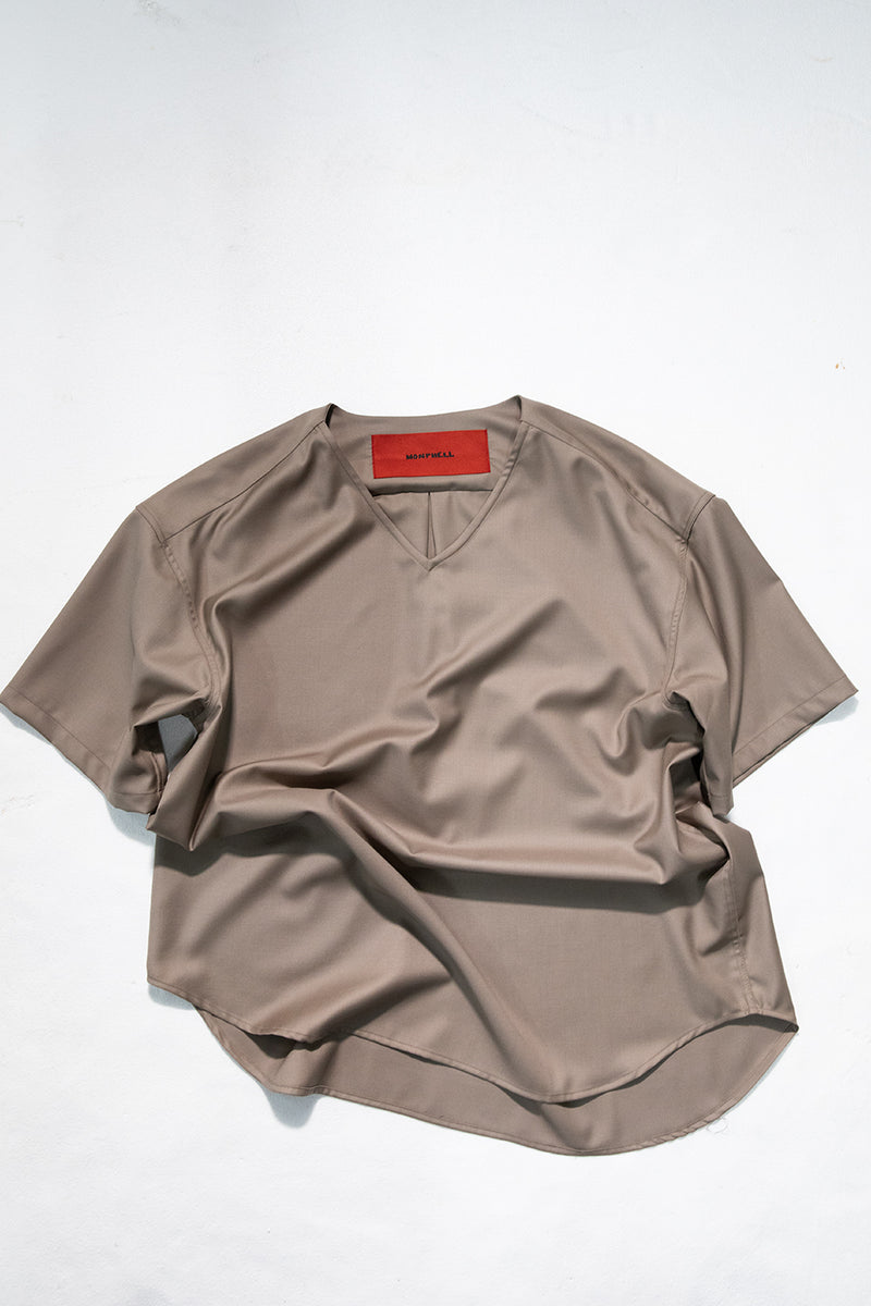 "ARLO" v-neck shirt sand