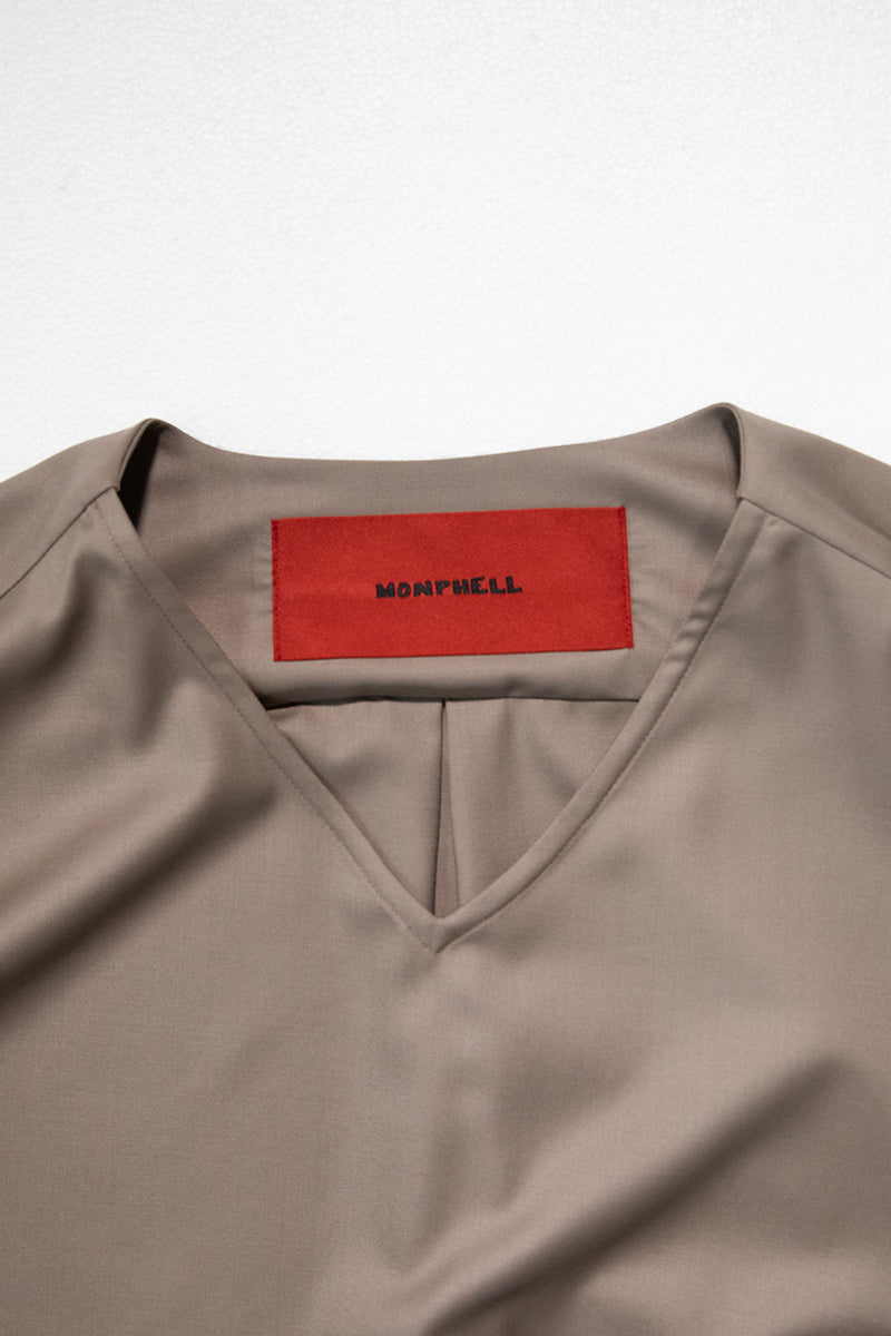 "ARLO" v-neck shirt sand